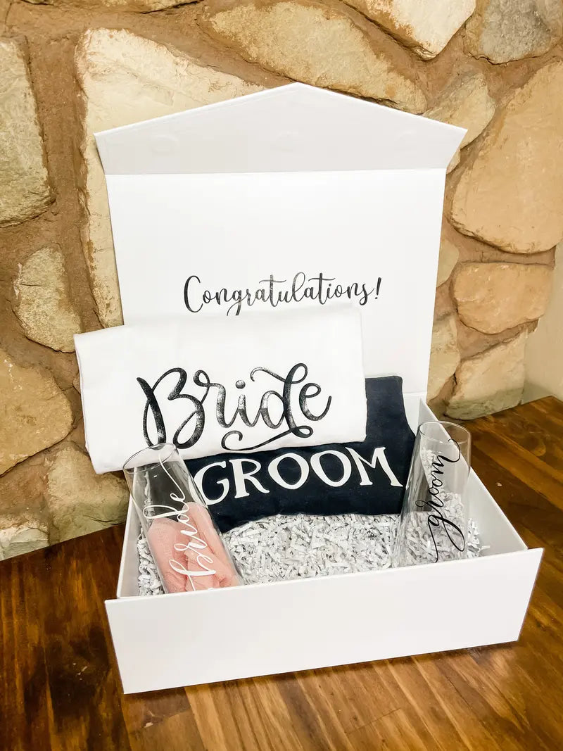 Medium-Sized Standard Engagement Gift Box