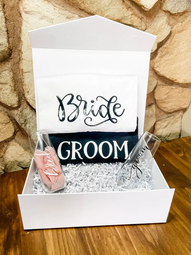Medium-Sized Standard Engagement Gift Box
